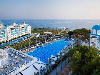 Отель RUBI PLATINUM SPA RESORT & SUITE 5*