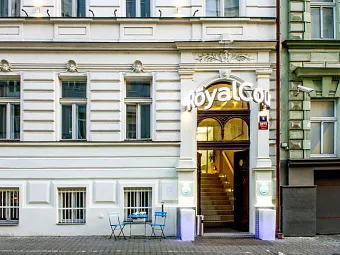 Отель ROYAL COURT 4*