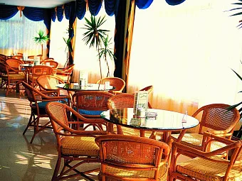 Отель ALADDIN BEACH RESORT 4*