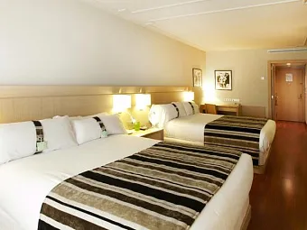 Отель HOLIDAY INN ANDORRA LA VELLA 5*