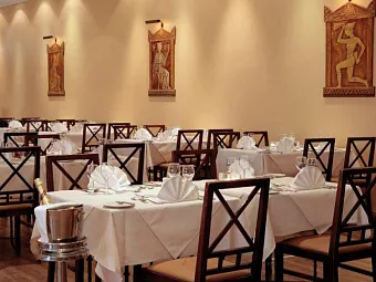 Отель GOLDEN COAST HOTEL 4*