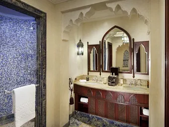 Отель MADINAT JUMEIRAH MINA A SALAM HOTEL 5*