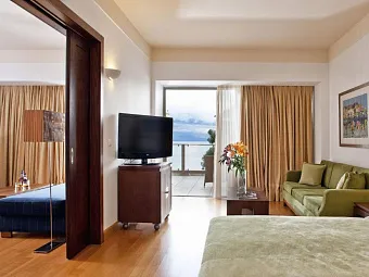 Отель KONTOKALI BAY RESORT & SPA 5*