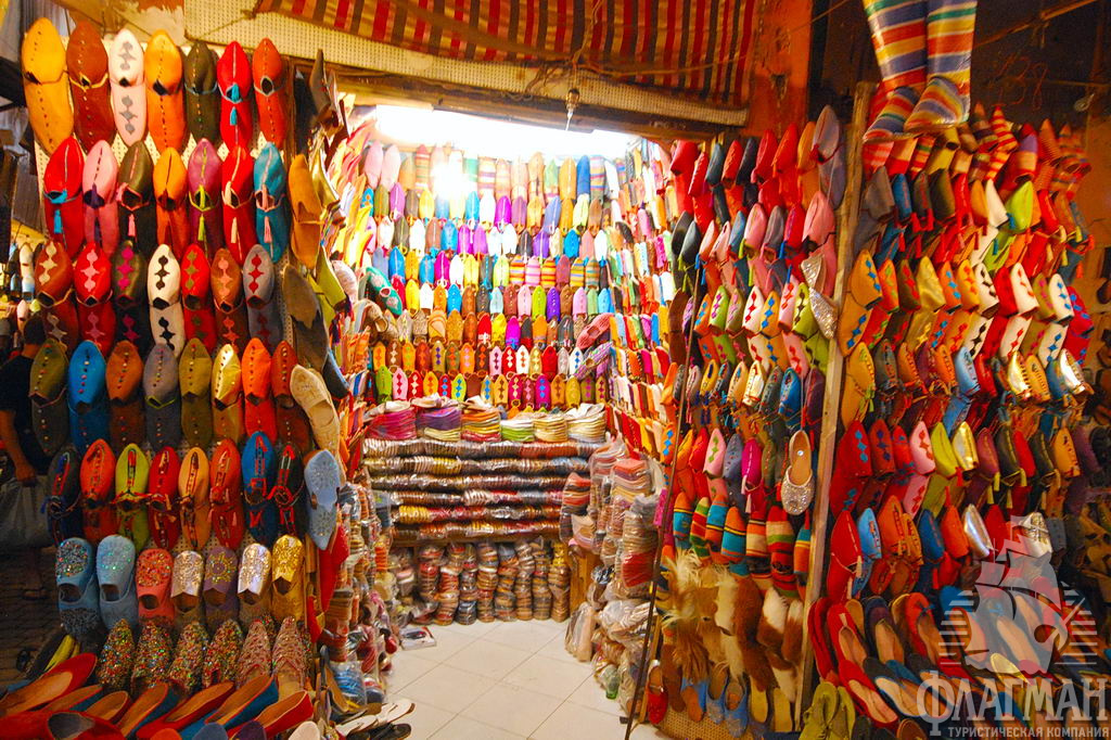 Лучший сувенир из Марокко - красочные тапочки-бабуши
