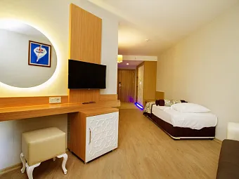 Отель BLUE WAVE SUITE HOTEL 4*