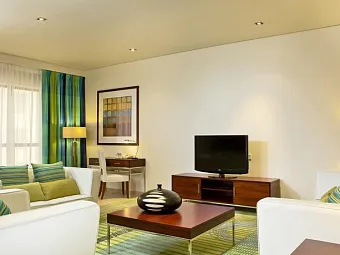 Отель HILTON DUBAI THE WALK HOTEL 4*
