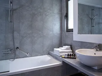 Отель KONTOKALI BAY RESORT & SPA 5*