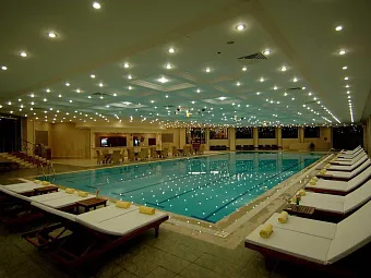 Бассейн отеля DELPHIN DELUXE RESORT 5*