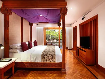 NUSA DUA BEACH HOTEL & SPA 5*