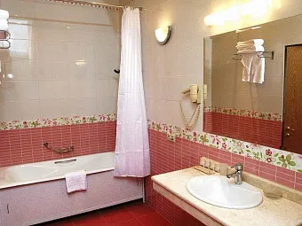 Гостевой дом ШАЛЕ ПОЛЯНА 4*