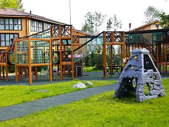  Загородный отель LES ART RESORT 4*