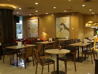 Отель HOLIDAY INN ANDORRA LA VELLA 5*