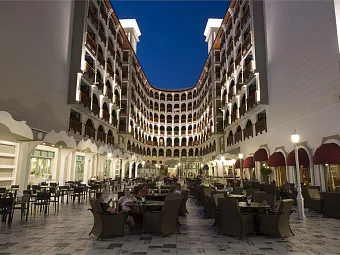   Отель QUATTRO BEACH RESORT & SPA 5*