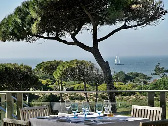 THE OITAVOS 5*