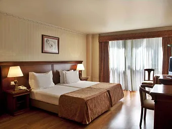 Отель TURIM LISBOA 4*