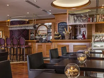 Отель HILTON DUBAI THE WALK HOTEL 4*