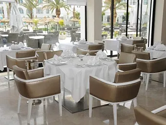 Отель VINCCI NOZHA BEACH 4*+