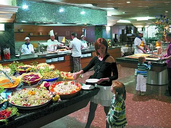 Ресторан в отеле GOLDEN PORT SALOU 4*