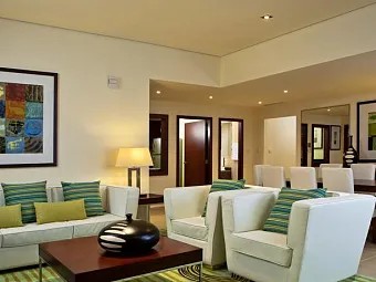 Отель HILTON DUBAI THE WALK HOTEL 4*
