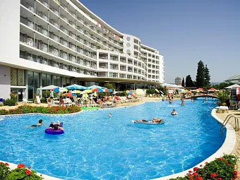 Отель LTI NEPTUN BEACH 4*