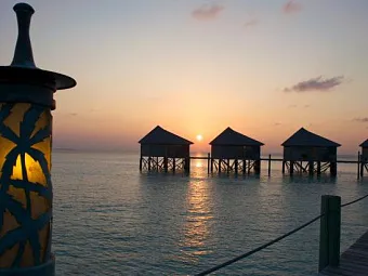 Отель KOMANDOO ISLAND RESORT 4*