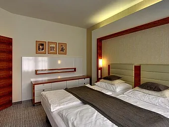  Отель ST. JOSEPH ROYAL REGENT 4*