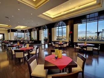 Отель CLEOPATRA LUXURY RESORT MAKADI BAY 5*
