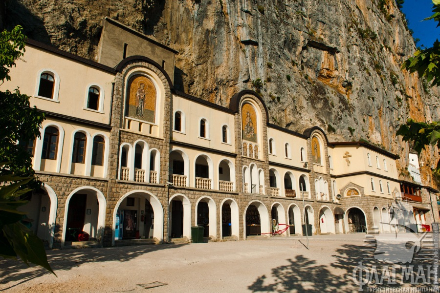 Острожский скальный монастырь