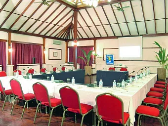Комната для конференций в  ADAARAN SELECT MEEDHUPPARU 4*
