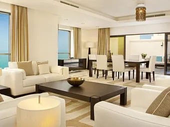 Отель HILTON DUBAI THE WALK HOTEL 4*