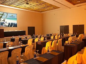  Банкетный зал в  THE ROYAL SUITES TURQUESA BY PALLADIUM 5*