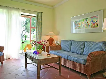 Отель CORFU CHANDRIS & VILLAS 4*